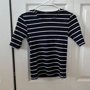 French Style Chic and Comfortable Tops - Versatile Style for Every Occasion